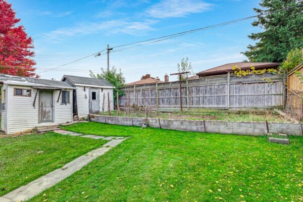 17-Norfield-Crescent-Toronto-Web-Salisbury-60