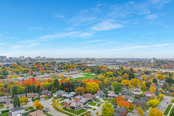 17-Norfield-Crescent-Toronto-Web-Salisbury-64