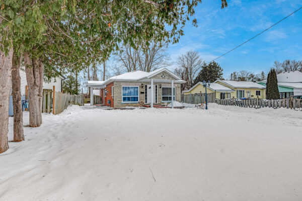 197-Cameron-Crescent-Georgina-Web-Salisbury-8