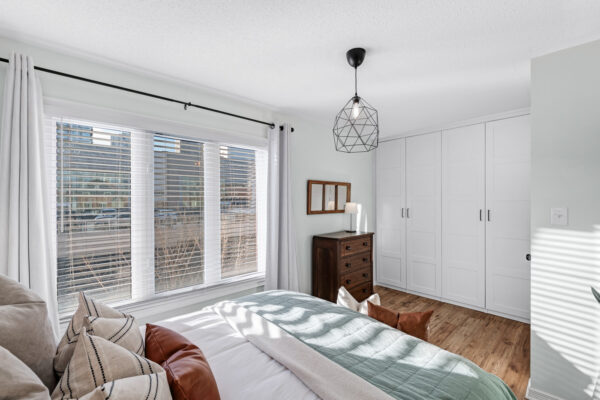 22-Frances-Loring-Lane-#1-Toronto-Web-Salisbury-25