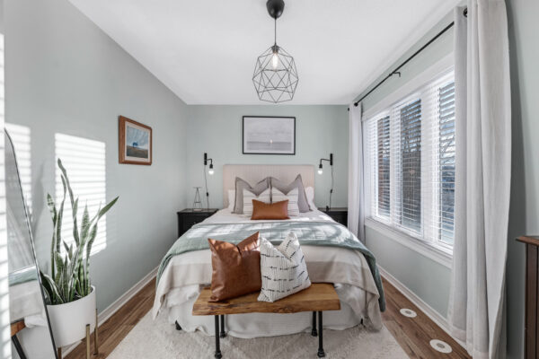 22-Frances-Loring-Lane-#1-Toronto-Web-Salisbury-26