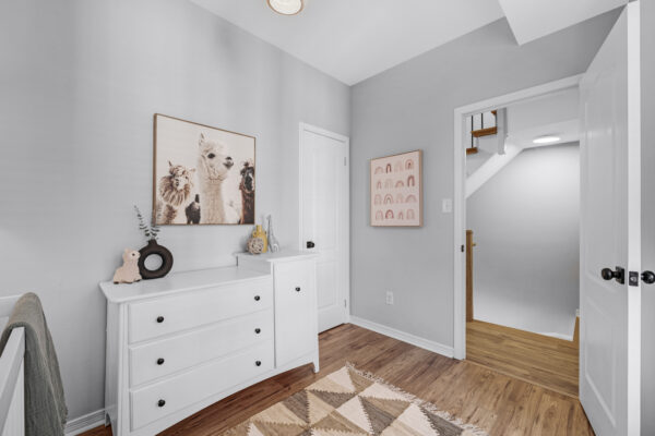 22-Frances-Loring-Lane-#1-Toronto-Web-Salisbury-29