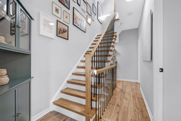 22-Frances-Loring-Lane-#1-Toronto-Web-Salisbury-30