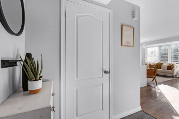 22-Frances-Loring-Lane-#1-Toronto-Web-Salisbury-8