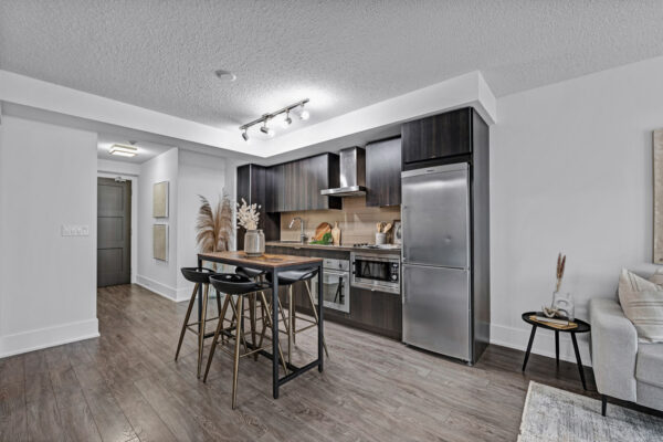 300-Front-Street-West-#502-Toronto-Web-Salisbury-10