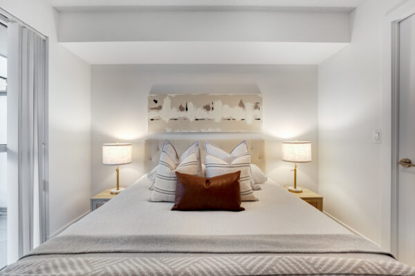 300-Front-Street-West-#502-Toronto-Web-Salisbury-19