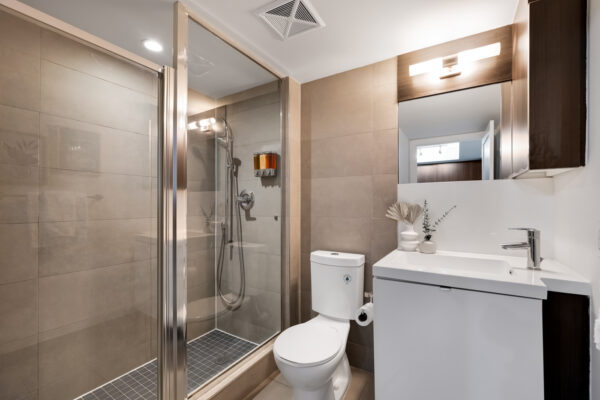 300-Front-Street-West-#502-Toronto-Web-Salisbury-22