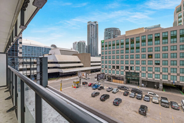300-Front-Street-West-#502-Toronto-Web-Salisbury-27