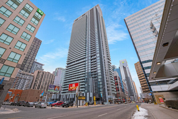 300-Front-Street-West-#502-Toronto-Web-Salisbury-3