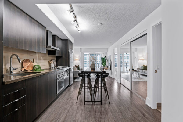 300-Front-Street-West-#502-Toronto-Web-Salisbury-6