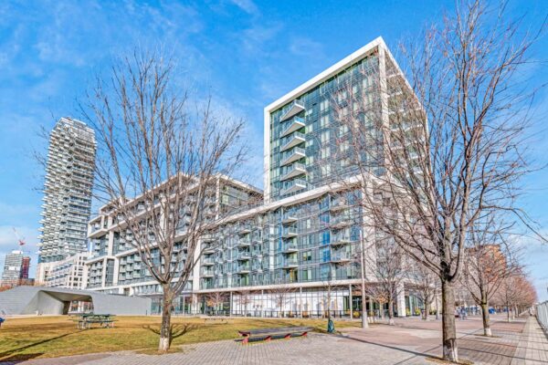 55-Merchants-Wharf-#428-Toronto-Web-Salisbury-40