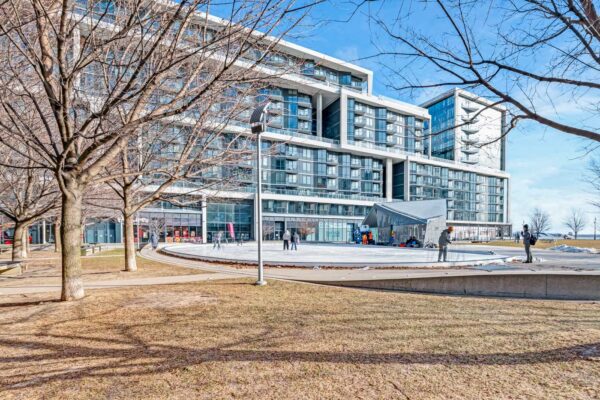 55-Merchants-Wharf-#428-Toronto-Web-Salisbury-41