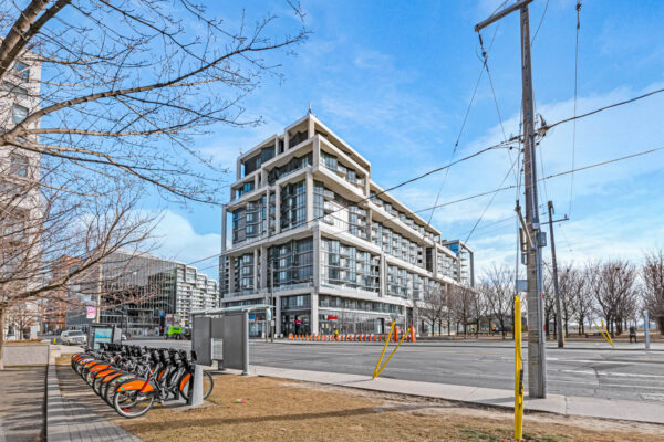 55-Merchants-Wharf-#428-Toronto-Web-Salisbury-43
