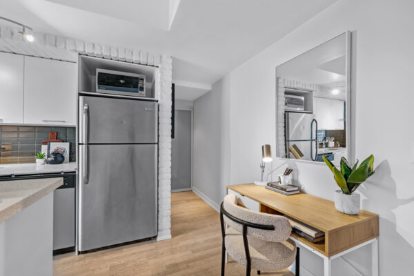 650-King-Street-West-#903-Toronto-Web-Salisbury-18