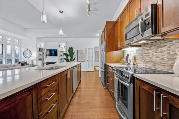 85-The-Donway-West-#105-Toronto-Web-Salisbury-12