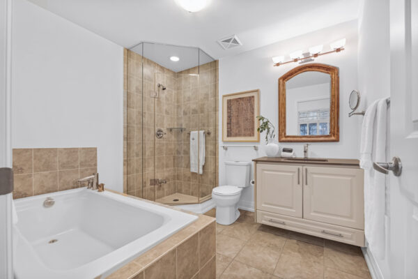 85-The-Donway-West-#105-Toronto-Web-Salisbury-26