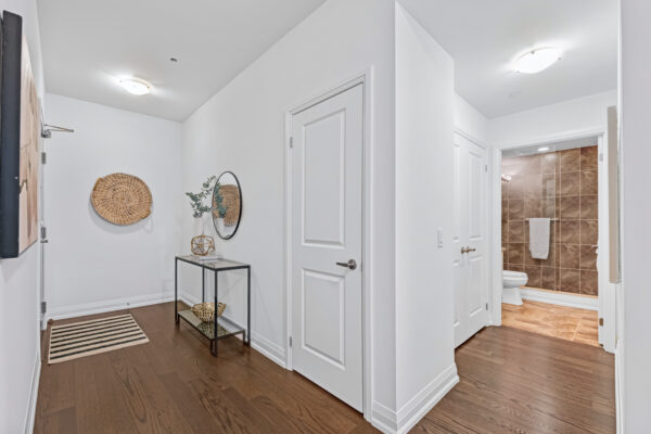 85-The-Donway-West-#105-Toronto-Web-Salisbury-31