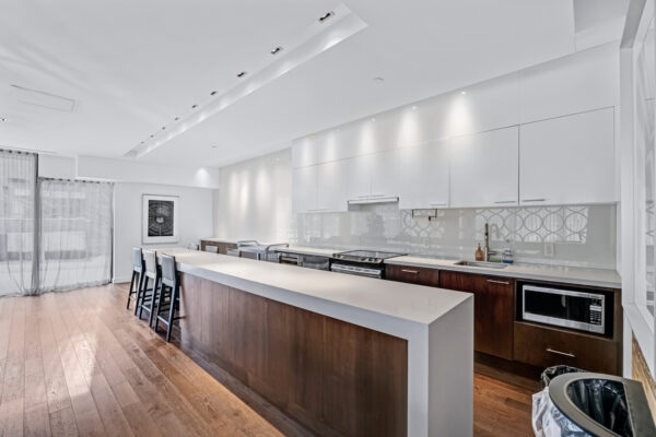 85-The-Donway-West-#105-Toronto-Web-Salisbury-40