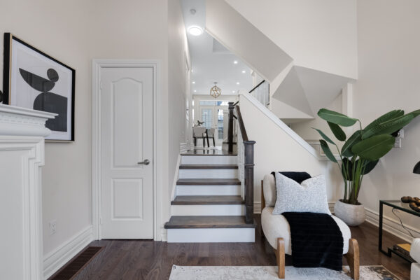 949-Queen-Street-West-Toronto-Web-Salisbury-14