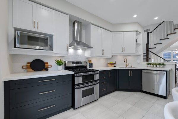 949-Queen-Street-West-Toronto-Web-Salisbury-17