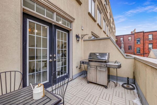 949-Queen-Street-West-Toronto-Web-Salisbury-22