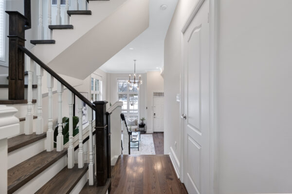 949-Queen-Street-West-Toronto-Web-Salisbury-23