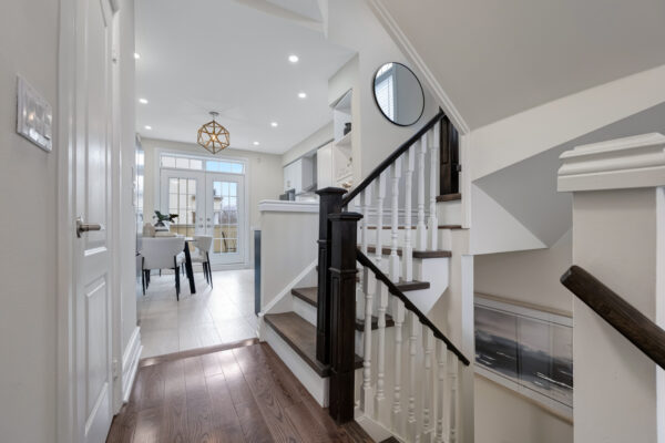 949-Queen-Street-West-Toronto-Web-Salisbury-25