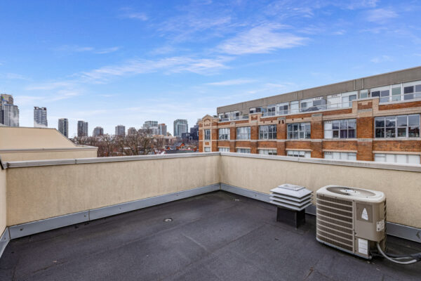949-Queen-Street-West-Toronto-Web-Salisbury-45
