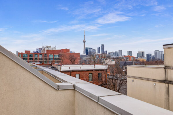 949-Queen-Street-West-Toronto-Web-Salisbury-47