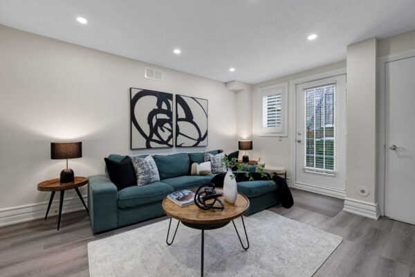 949-Queen-Street-West-Toronto-Web-Salisbury-49