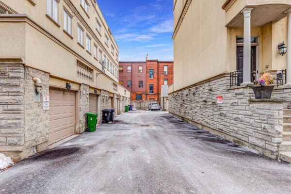 949-Queen-Street-West-Toronto-Web-Salisbury-58