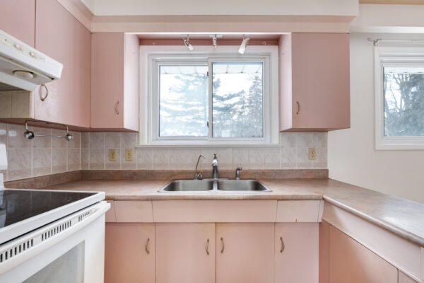 1598-Ewald-Road-Mississauga-Web-Salisbury-22