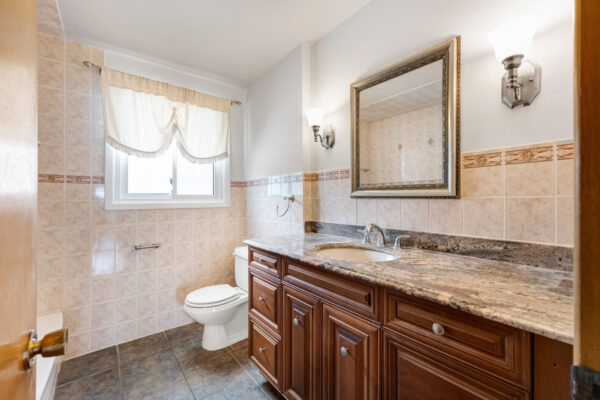 1598-Ewald-Road-Mississauga-Web-Salisbury-33
