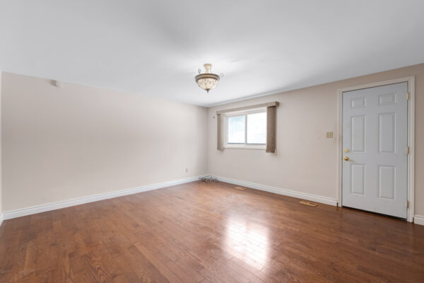 1598-Ewald-Road-Mississauga-Web-Salisbury-38