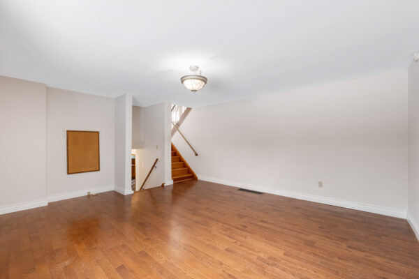 1598-Ewald-Road-Mississauga-Web-Salisbury-40