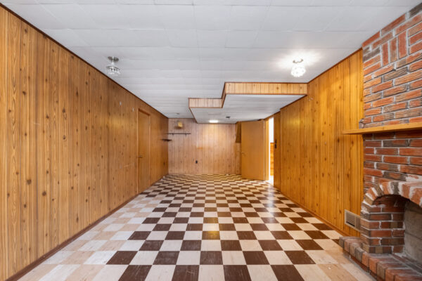 1598-Ewald-Road-Mississauga-Web-Salisbury-45