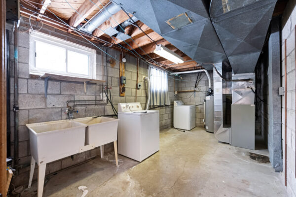 1598-Ewald-Road-Mississauga-Web-Salisbury-46