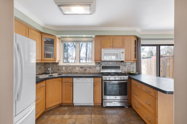 173-McCraney-Street-Oakville-Web-Salisbury-19