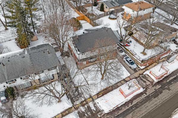 173-McCraney-Street-Oakville-Web-Salisbury-2