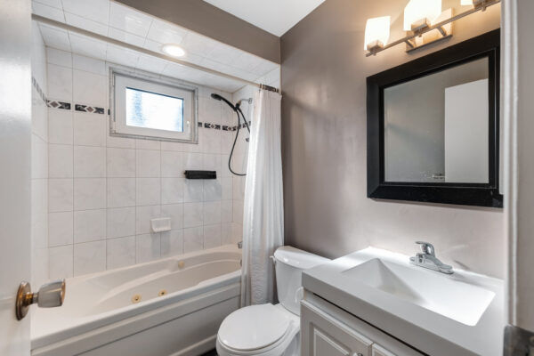 173-McCraney-Street-Oakville-Web-Salisbury-31