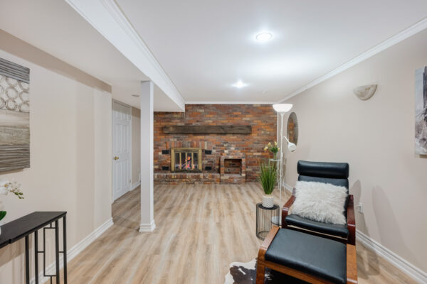 173-McCraney-Street-Oakville-Web-Salisbury-42