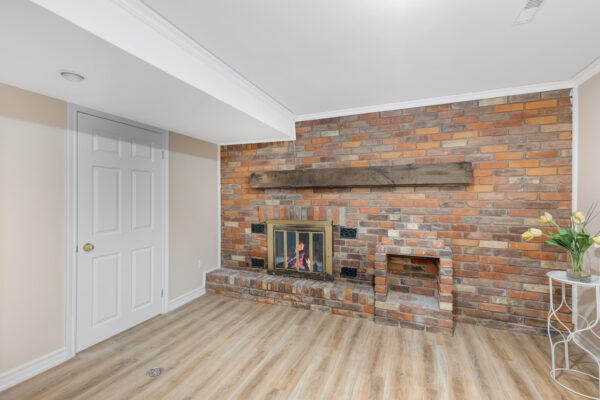 173-McCraney-Street-Oakville-Web-Salisbury-43