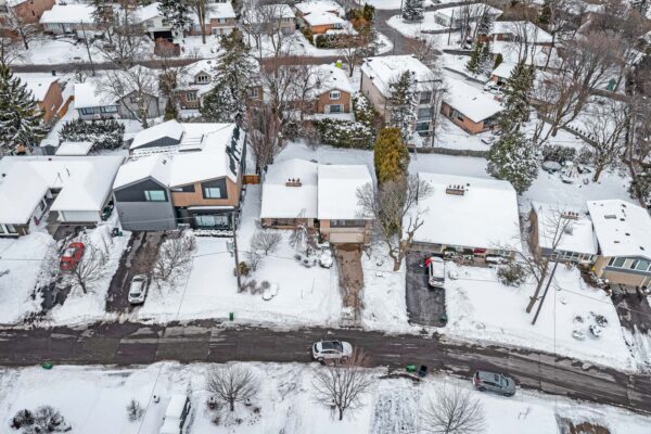 18-Flaremore-Crescent-Toronto-Web-Salisbury-1