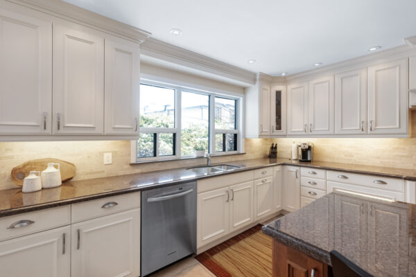 18-Flaremore-Crescent-Toronto-Web-Salisbury-20