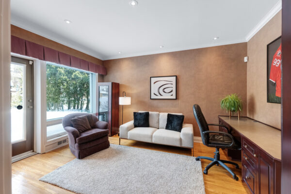 18-Flaremore-Crescent-Toronto-Web-Salisbury-26