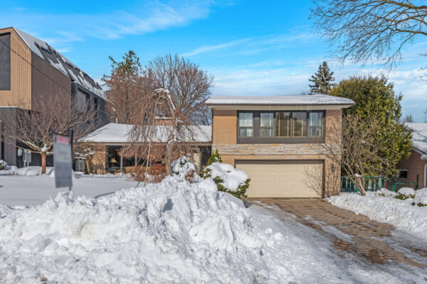 18-Flaremore-Crescent-Toronto-Web-Salisbury-5