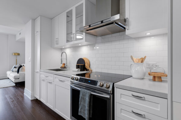 25-Malcolm-Road-#402-Toronto-Web-Salisbury-13