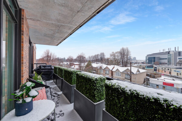 25-Malcolm-Road-#402-Toronto-Web-Salisbury-37