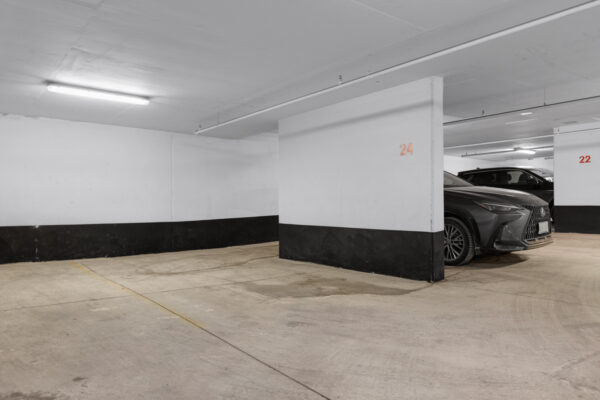 25-Malcolm-Road-#402-Toronto-Web-Salisbury-39