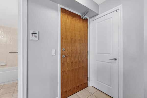 31-Bales-Avenue-#501-Toronto-Web-Salisbury-10